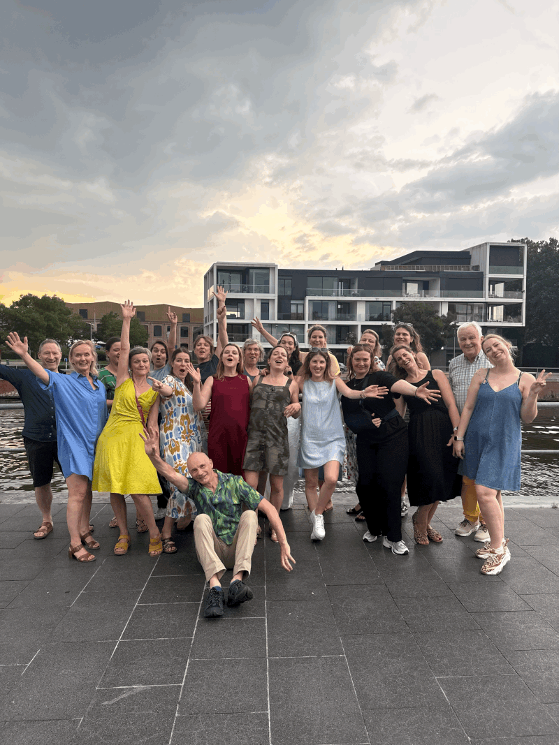 We hebben er een lichting Cliëntgerichte psychotherapeuten voor kinderen en jongeren bij!